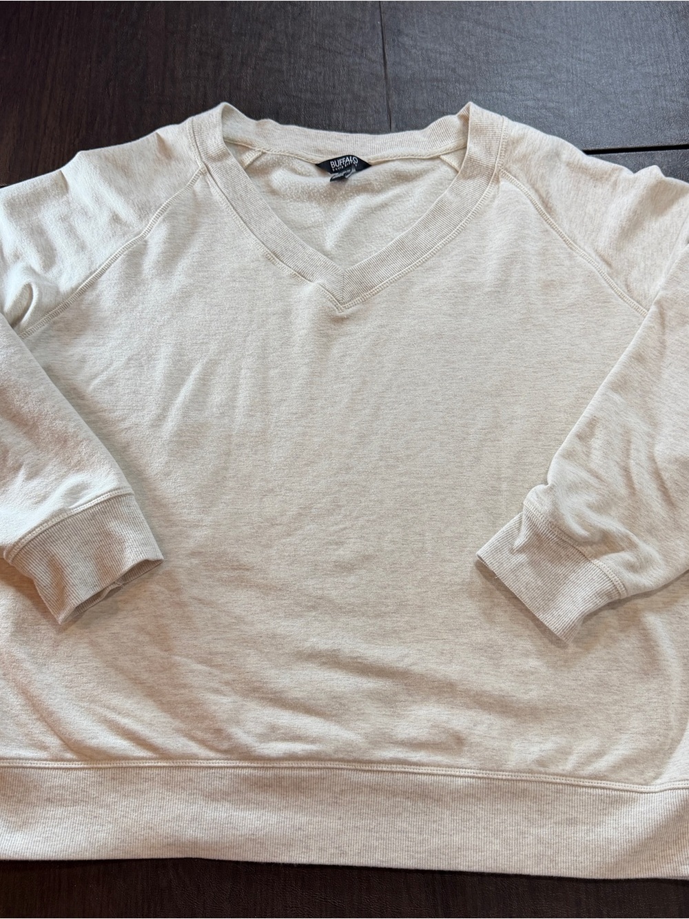 Buffalo Women’s V-Neck Sweater in Soft Cream Sz XL